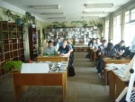 Студенти радіотехнічного факультету слухають лекцію про вчених України