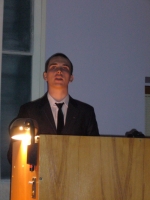 Студент ІнРТЗП Павлюк Євгеній читає поезію
