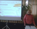 Головний бібліотекар Катерина Дєдова проводить заняття з інформаційної культури